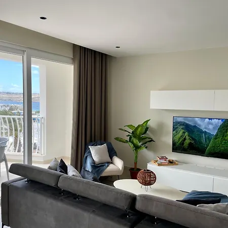 Bugibba Square Seafront By Holi セント・ポールズ・ベイ