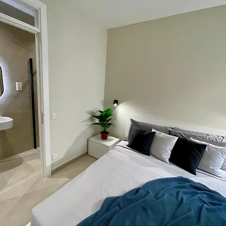 Bugibba Square Seafront By Holi セント・ポールズ・ベイ