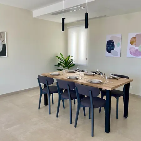 Bugibba Square Seafront By Holi セント・ポールズ・ベイ