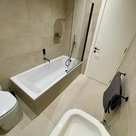Bugibba Square Seafront Lux By Holi Apartment