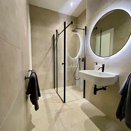 Bugibba Square Seafront Lux By Holi Apartment *