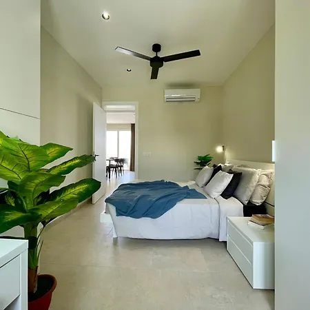 Apartment Bugibba Square Seafront Lux By Holi St. Paul's Bay