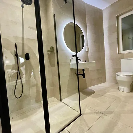 Bugibba Square Seafront By Holi Apartament