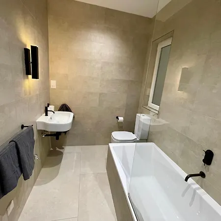 Bugibba Square Seafront Lux By Holi Apartment *