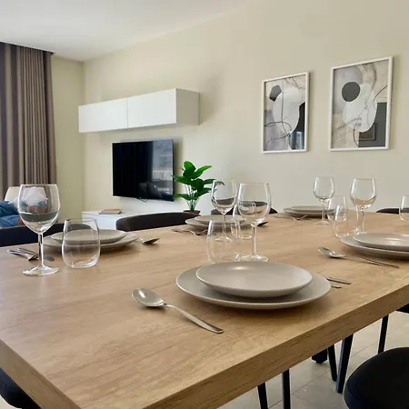 Bugibba Square Seafront By Holi Apartament St. Paul's Bay