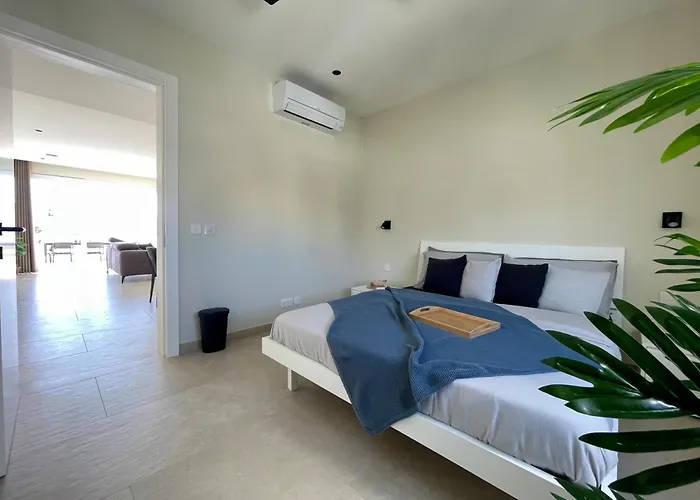 Bugibba Square Seafront By Holi Apartamento St Paul's Bay